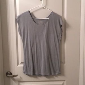 XL Downeast basics capped sleeve layering shirts